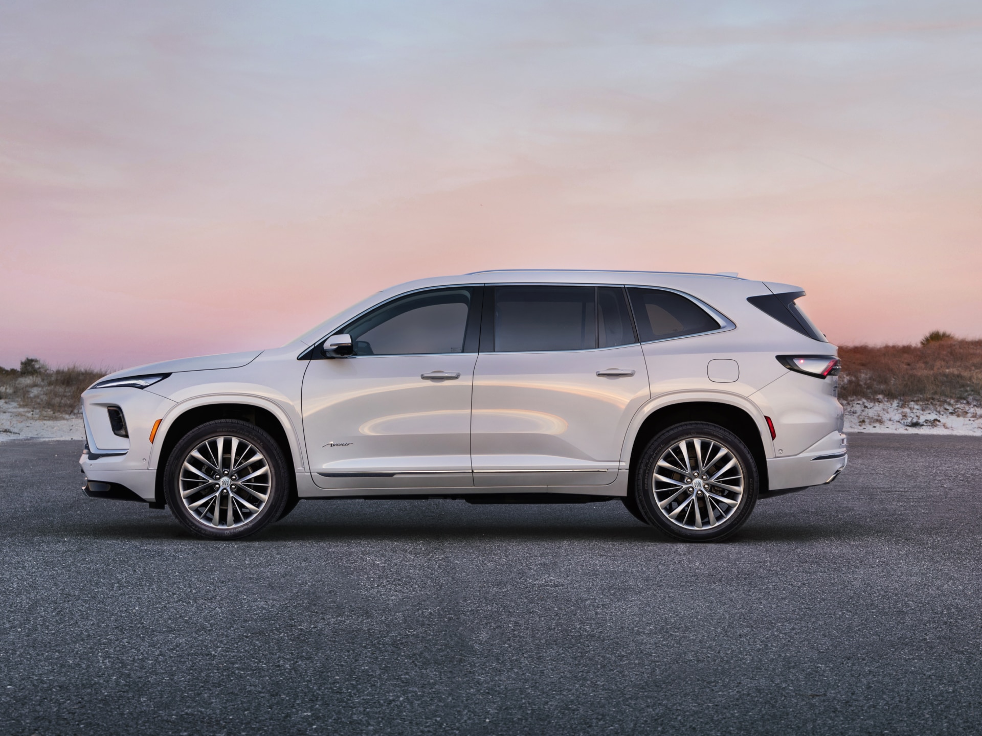 Profile View of the 2025 Buick Enclave Mid-Size SUV