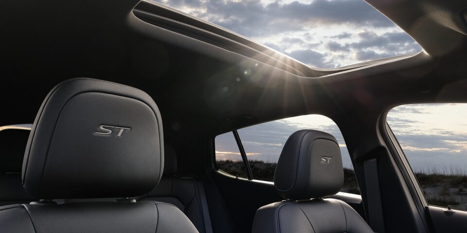 A Passengers Side View of the Interior of the Buick Envista ST With the Moonroof Open