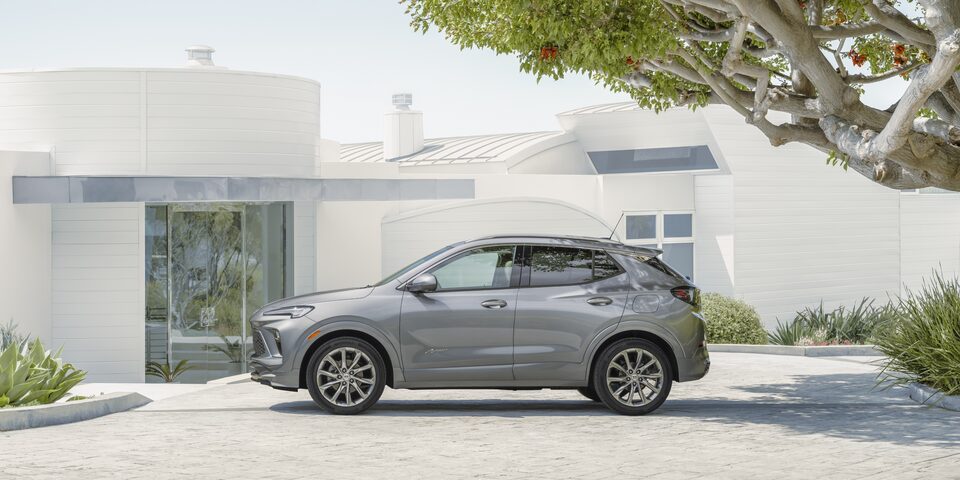 A Side Profile View of the 2024 Buick Encore GX