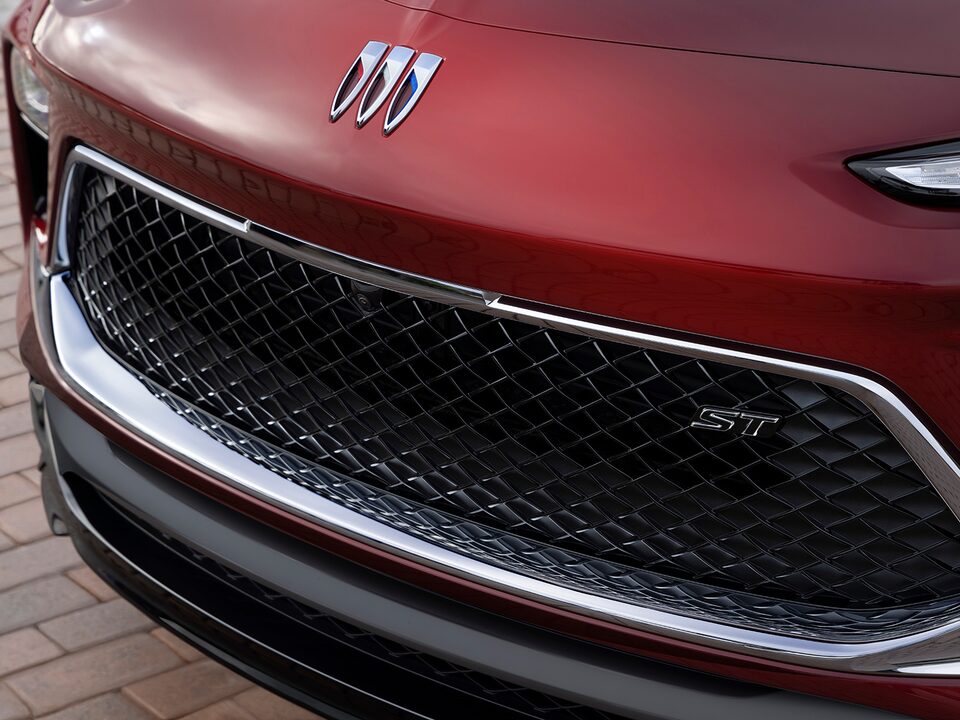 Close-up on the Front Grille of the Buick Encore GX ST