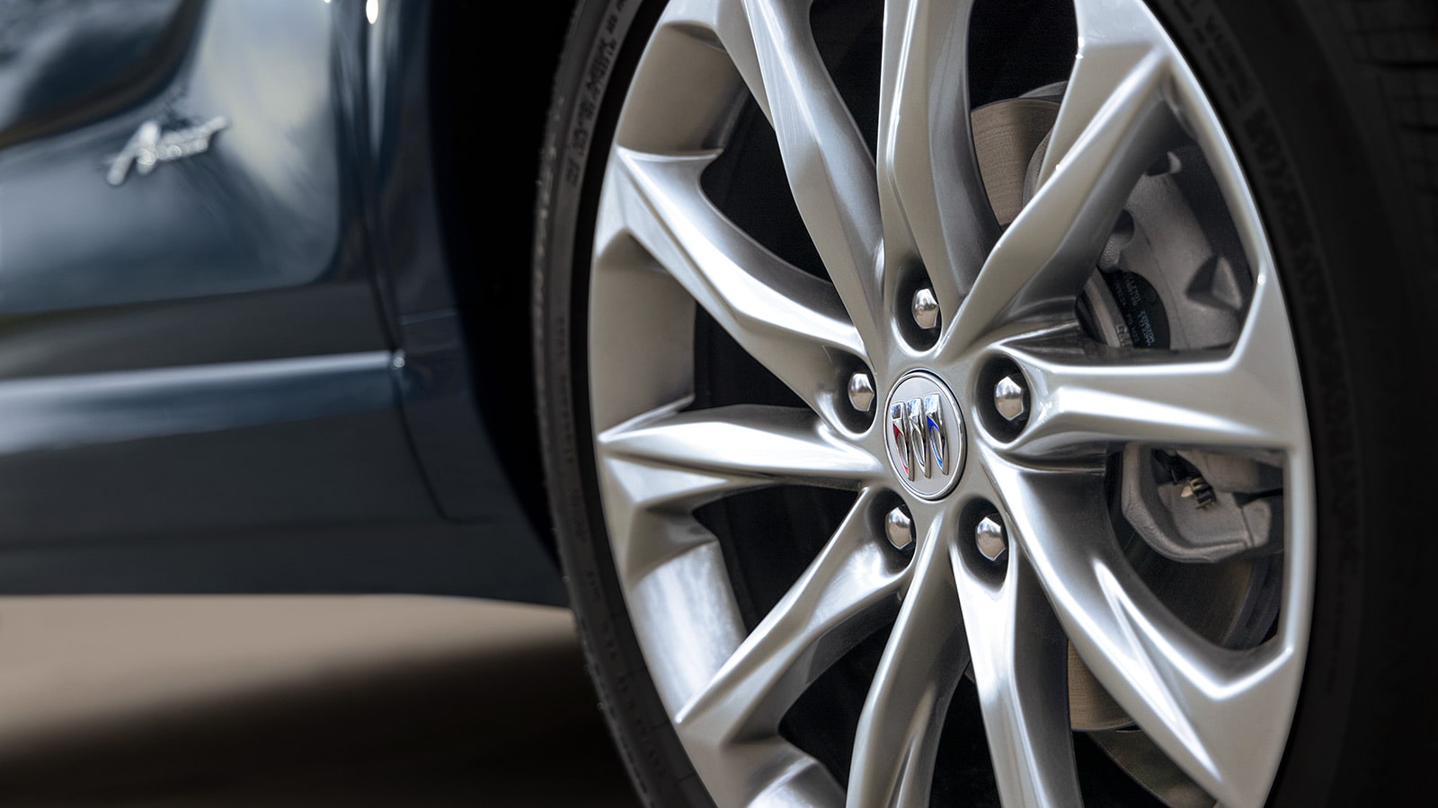 Buick 2026 Encore GX Avenir Luxury SUV's Tire and Rim