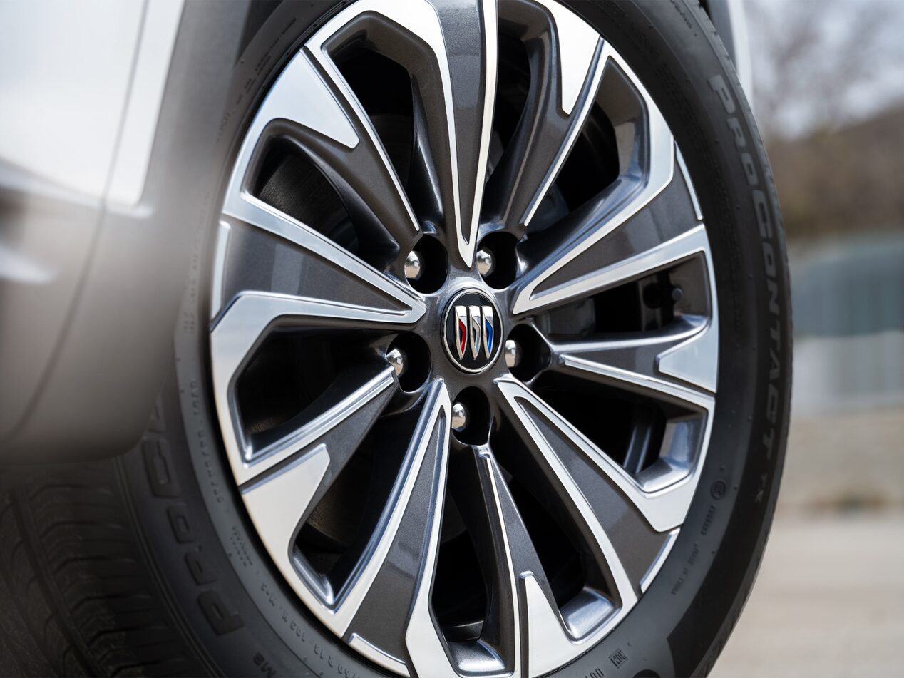 Close-up of the Rim and Tire on the 2026 Buick Envision Preferred 5 Passenger SUV
