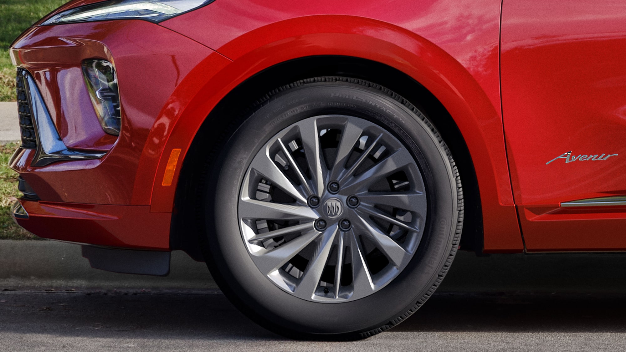 Profile View of the Tire and Rims on the 2026 Buick Envision Avenir Luxury SUV