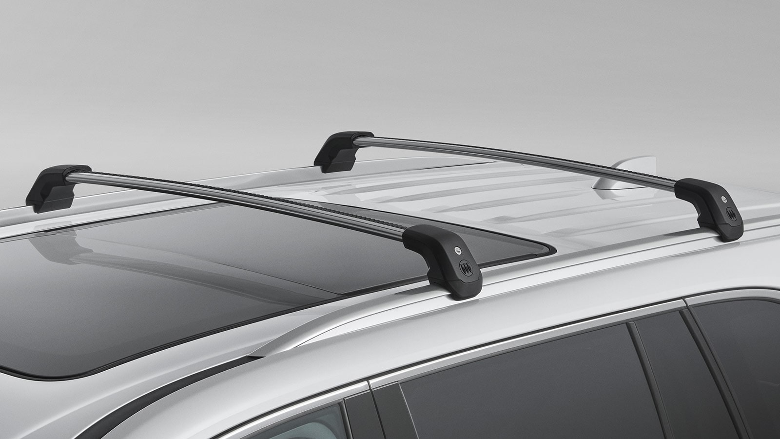 Close-up of the 2026 Buick Envista Exterior Cargo Management Roof Bar